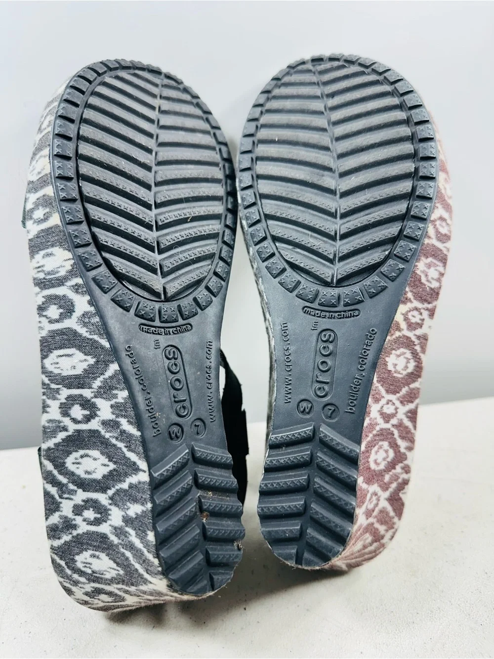 Crocs Leigh Women's wedge sandals size 7